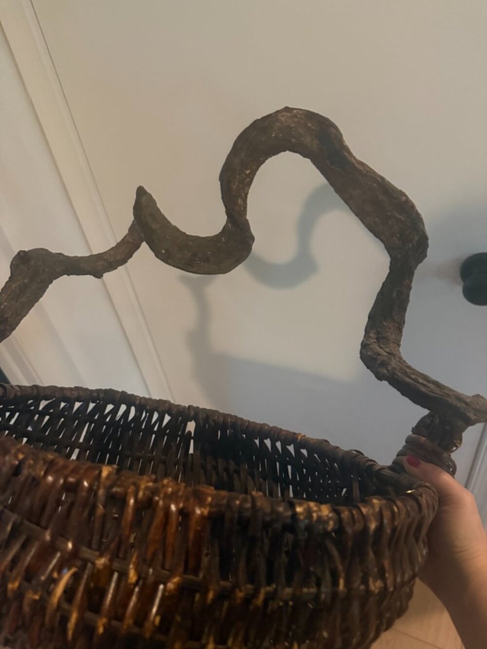 Vintage Boho Rustic Harvesting Gathering Basket Twisted Vine Handle Woven Wicker - Picture 6 of 8
